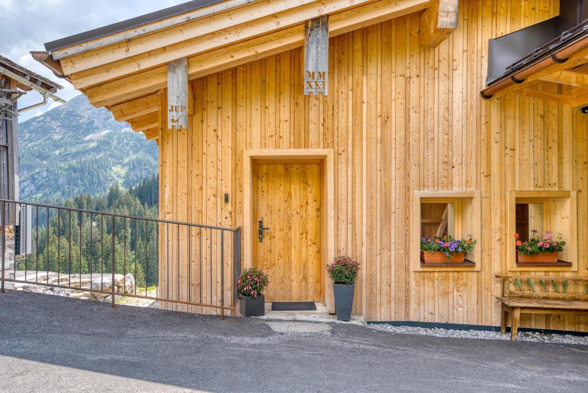 Jup - A Luxury Boutique Chalet Warth  Luaran gambar